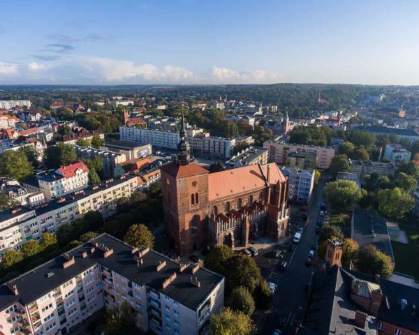 Zdjęcia lotnicze Słupska -Kościół Mariacki w Słupsku- Studio Foto Video Michał Słupczewski