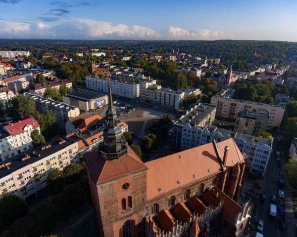 Zdjęcia lotnicze Słupska -Kościół Mariacki w Słupsku- Studio Foto Video Michał Słupczewski